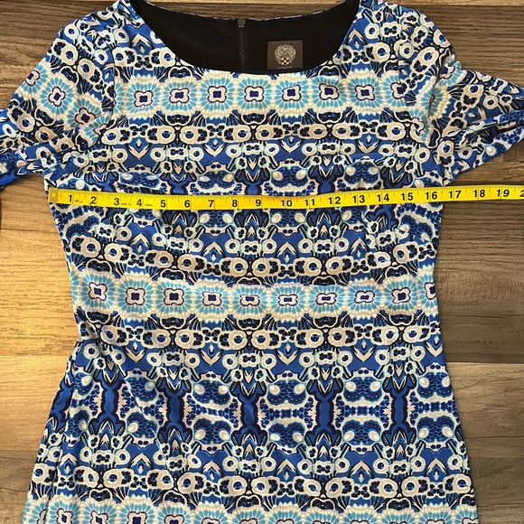 Vince Camuto Blue Medallion Patterned Shift Dress SZ 4 NWOT - Picture 8 of 13